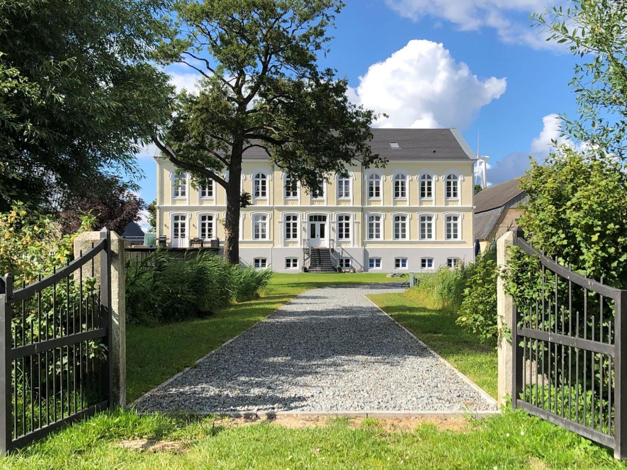 Ferienwohnungen Herrenhaus Gut Oestergaard Steinberg  Extérieur photo